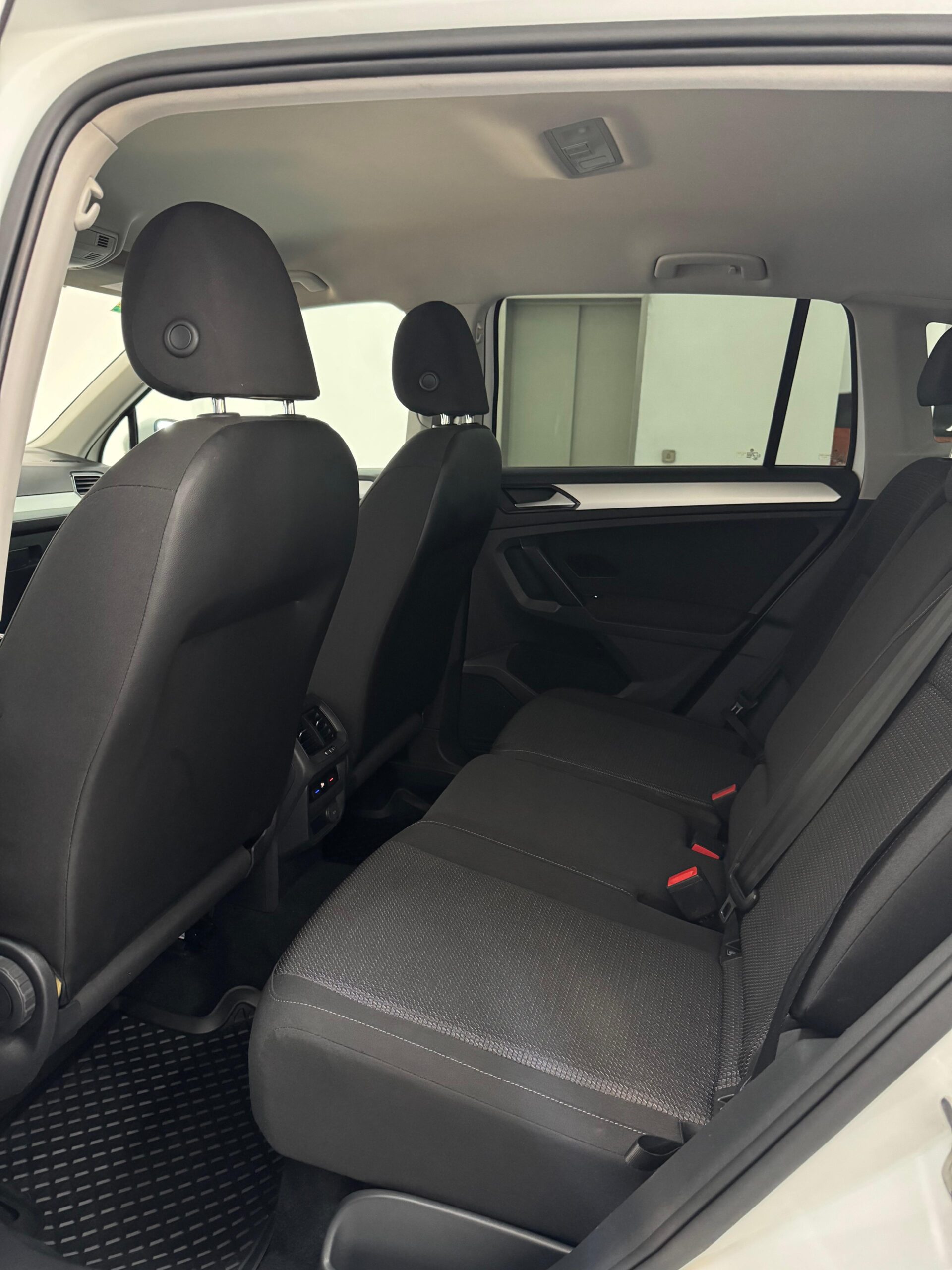 9b2d4d0e-51c1-4b19-ac93-bfbe0b3b2b29